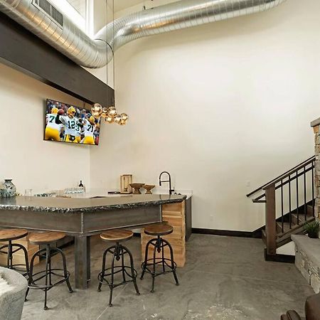 Brand New Upscale Home- Best Location! Whitefish Exterior photo