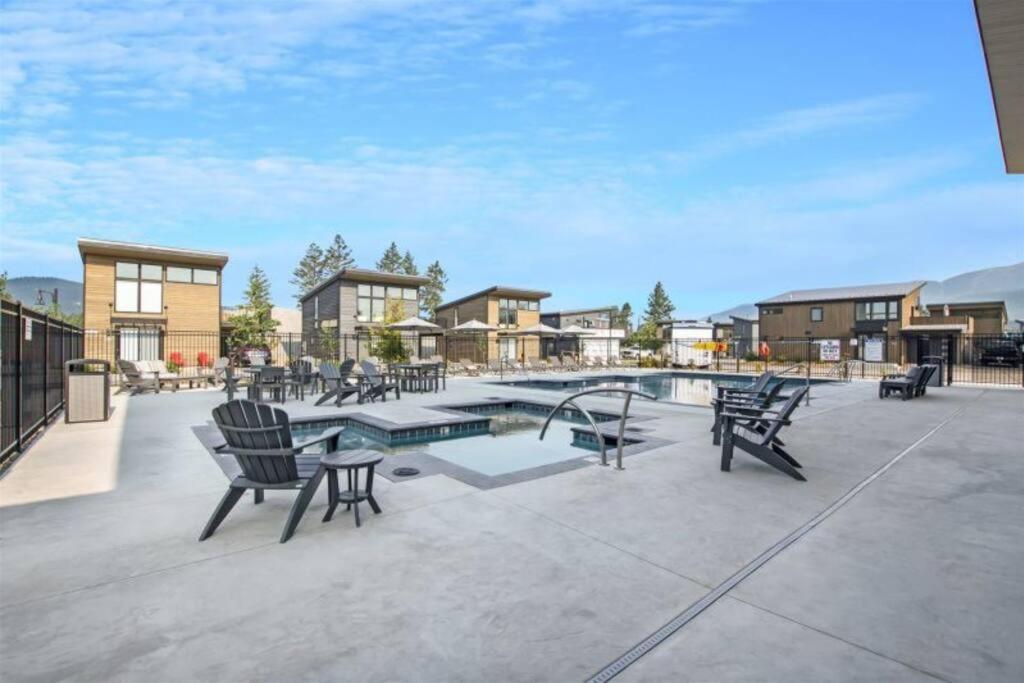 Brand New Upscale Home- Best Location! Whitefish Exterior photo